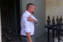 Vai preso por fazer sexo com o cão de um amigo