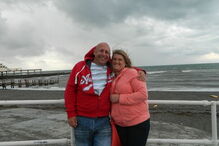 Alan Knight e a mulher foram condenados a penas de prisão por burla e obstrução à Justiça