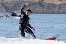 McNamara surfou onda mais longa de sempre no Rio Tejo