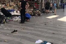 Atentado em Las Ramblas, no centro de Barcelona deixou rasto de sangue e horror