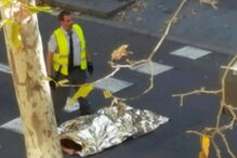 Atentado em Las Ramblas, no centro de Barcelona deixou rasto de sangue e horror