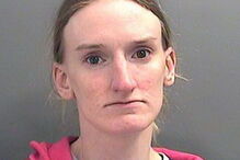 Matthew e Emily abusavam de crianças em conjunto. Mandy era cúmplice