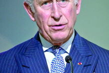 2017-08-23_23_40.22 Príncipe Carlos foi incansável no apoio aos filhos durante o processo de luto.jpg