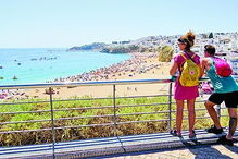 Centro, Região Autónoma da Madeira, Alentejo, economia, negócios e finanças, serviços financeiros, macroeconomia, casas