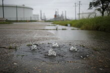 Chuva que caiu em Houston, no Texas, atingiu em quatro dias a altura de 127 centímetros