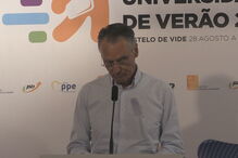 Portugal, ex-Presidente da República Cavaco Silva, França, Universidade de Verão do PSD, República, Estado, Cavaco Silva, Grécia, presidente do PSD, Albufeira, Pedro Passos Coelho, Castelo de Vide, primeiro-ministro, política, política, governo (sistema), chefes de estado, partidos e movimentos