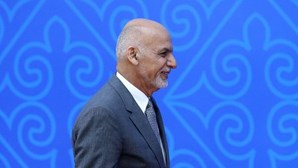 EUA rejeitam intervenção política de ex-presidente Ashraf Ghani
