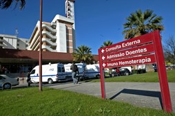 Hospital Garcia de Orta, em Almada 