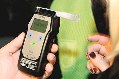 Condutor recusou-se a fazer voluntariamente um teste de despistagem de álcoolemia