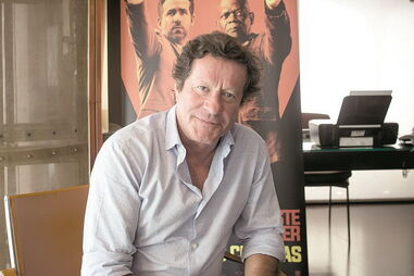 Joaquim de Almeida falou sobre o filme em que contracena com Samuel L. Jackson e Gary Oldman        