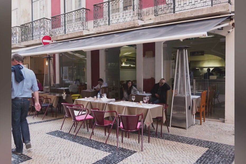 Restaurante lisboeta acusado de enganar clientes com contas exorbitantes