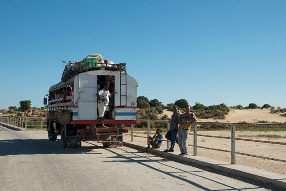 Madagáscar, Soavinandriana, Herilalatiana Andrianarisaona, France-Presse, Antananarivo, Ankazobe, Mahajanga, acidentes e desastres, acidentes de transporte, acidente rodoviário