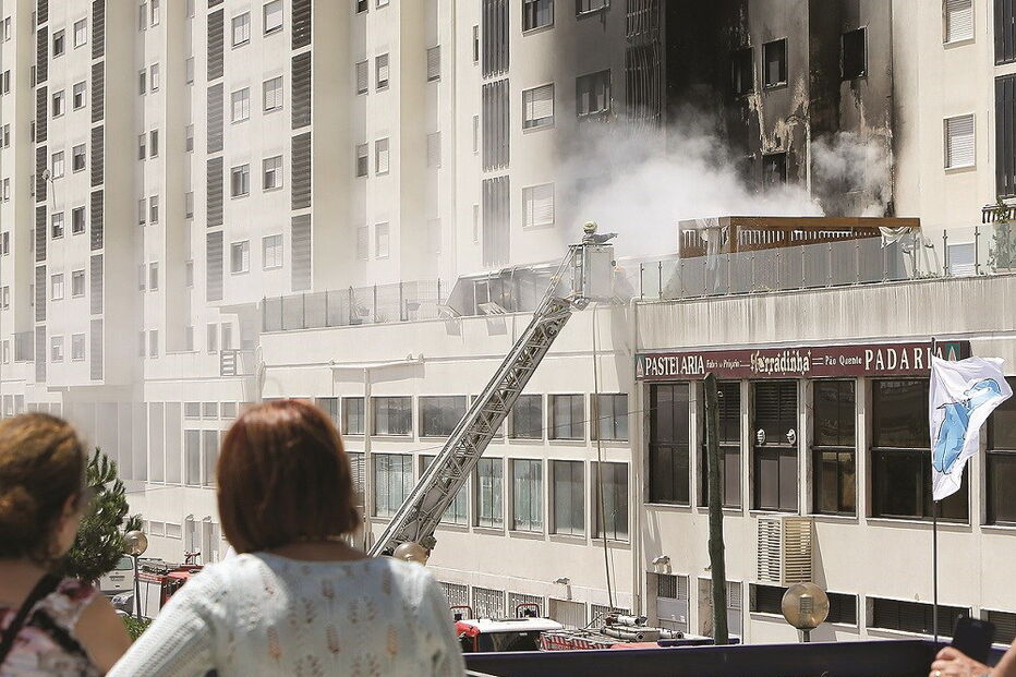 Lassie, Maria José, Património, Sacavém, Loures, PSP, Bombeiros de Sacavém, INEM, acidentes e desastres, questões sociais, interesse humano