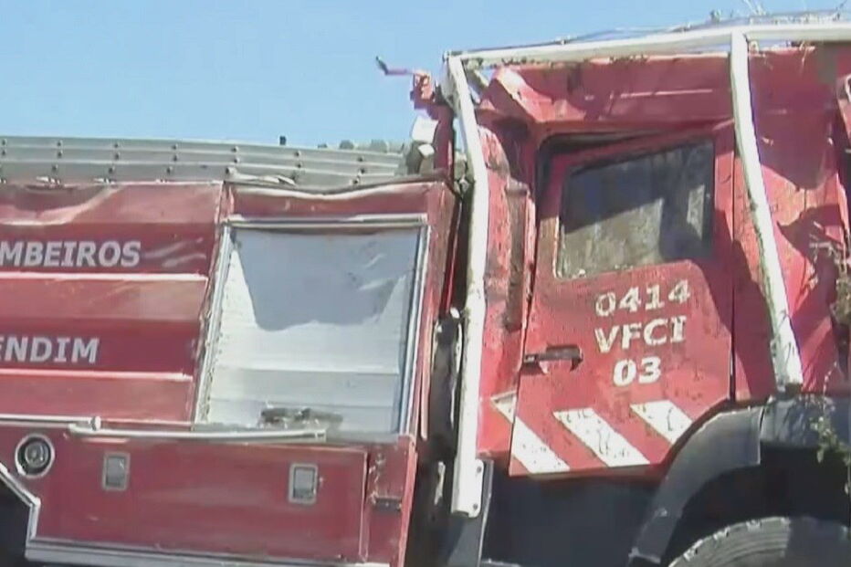 Acidente destruiu carro dos Bombeiros de Sendim