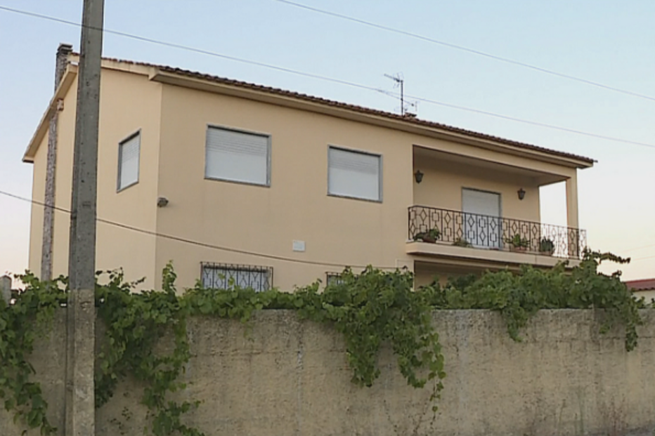 Homem morreu afogado na piscina em Azeitão