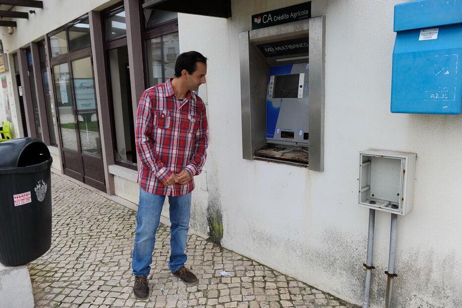 Multibanco assaltado