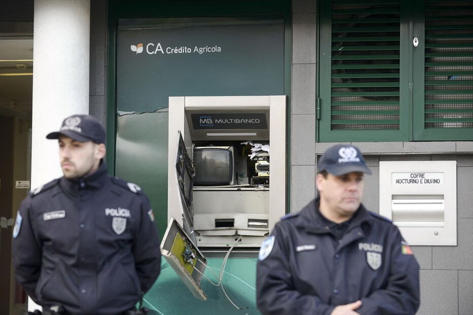 Multibanco assaltado