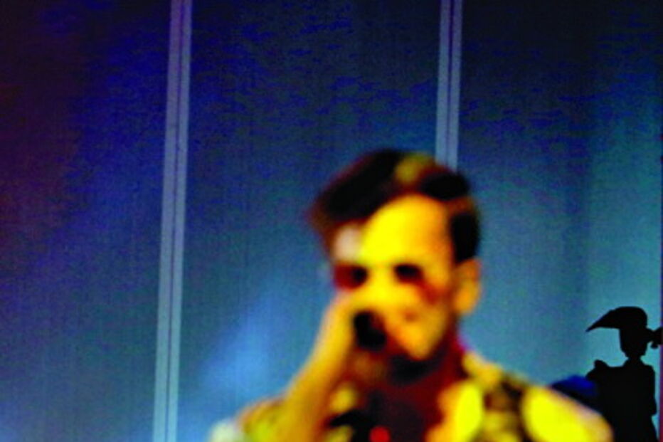 David Carreira atuou sempre observado, ao longe, pela  namorada  