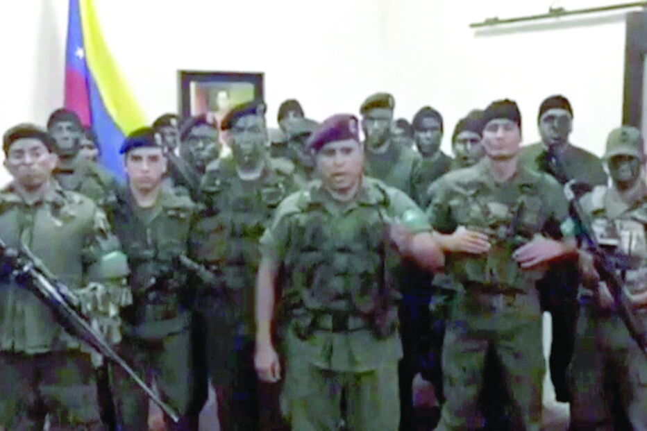 Vídeo partilhado nas redes sociais mostra homens vestidos com uniformes militares a anunciar ação contra Maduro