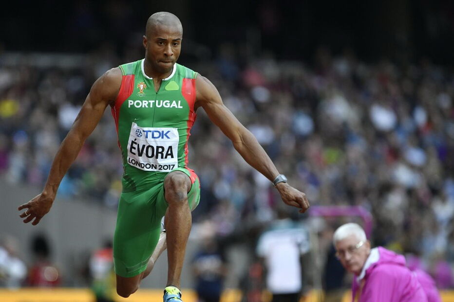Nelson Évora, português, qualificações, triplo salto