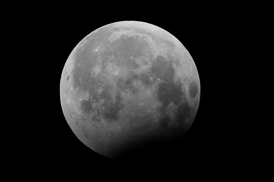 Eclipse parcial da Lua