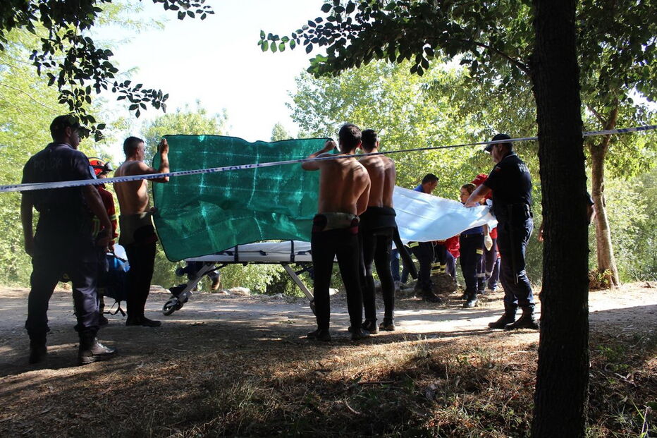 Corpo foi recolhido pelos sapadores