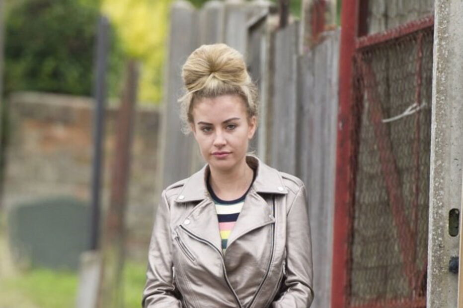 Chloe Ayling tem 20 anos