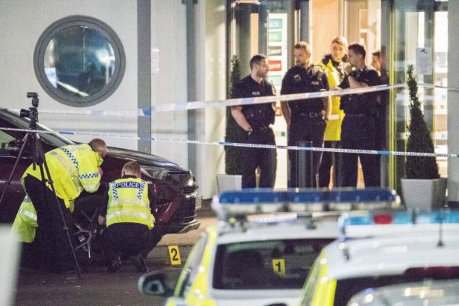 O incidente aconteceu no parque de estacionamento do Hotel Ibis, em Salford