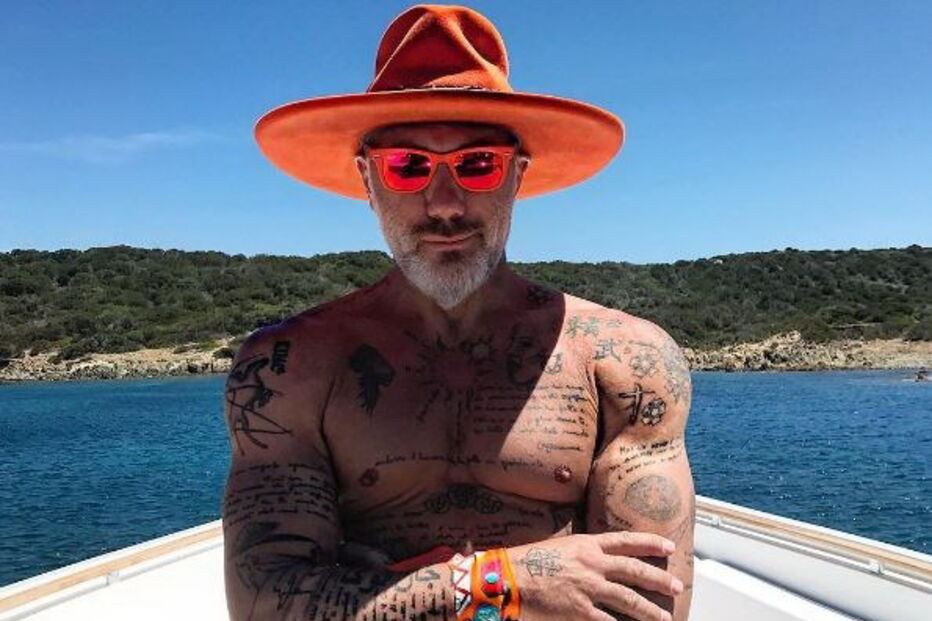 Gianluca mostra luxos nas redes sociais