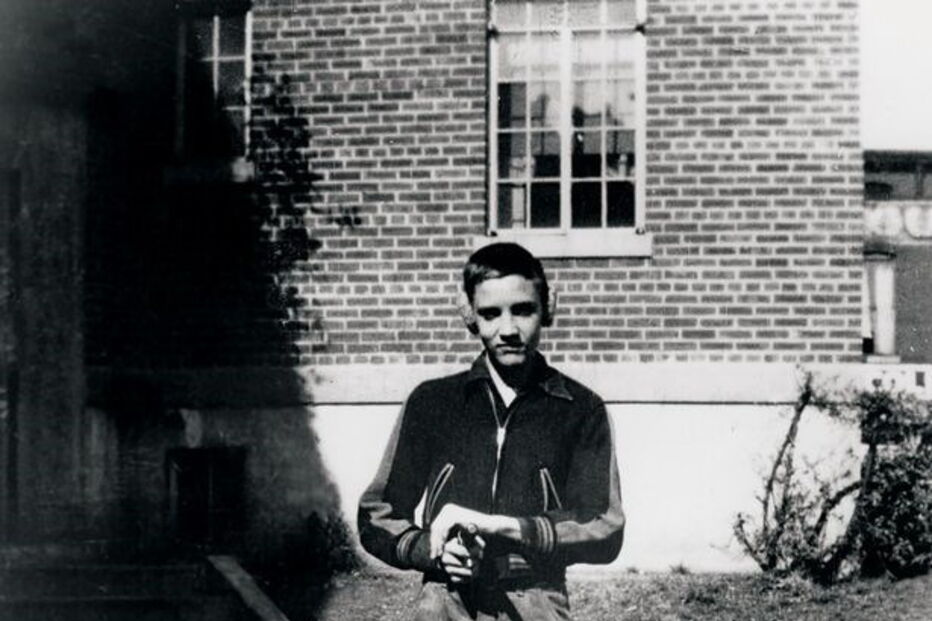 Gillian G. Gaar mostra fotografias inéditas de Elvis Presley no livro 'Elvis: A Lenda'