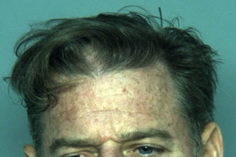 Casal é apanhado a fazer sexo com cão polícia 