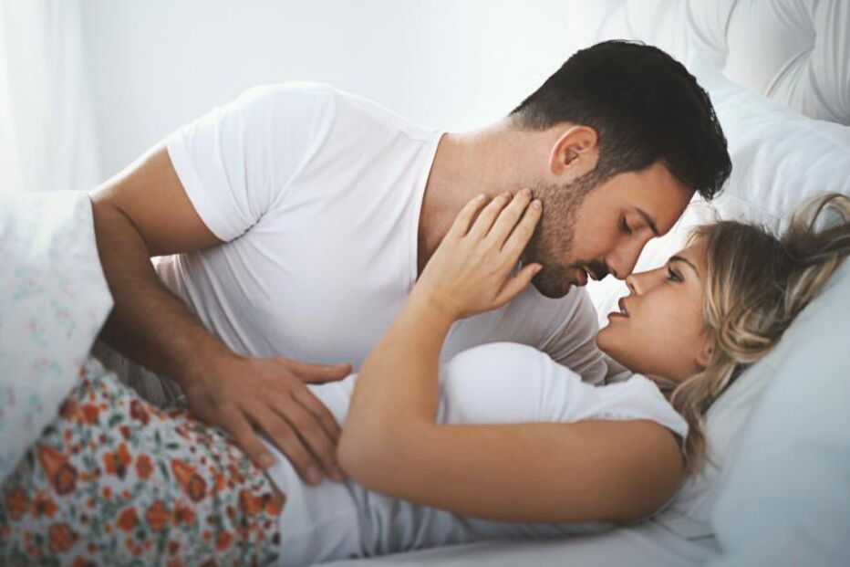 Recebe um euro por minuto para ver os outros masturbarem-se