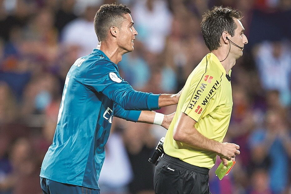 Este empurrão obriga Ronaldo a ficar cinco jogos a ver o Real da bancada 