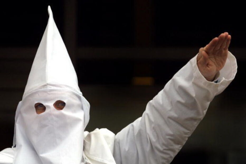 Líder do grupo KKK ameaçou queimar jornalista afroamericana
