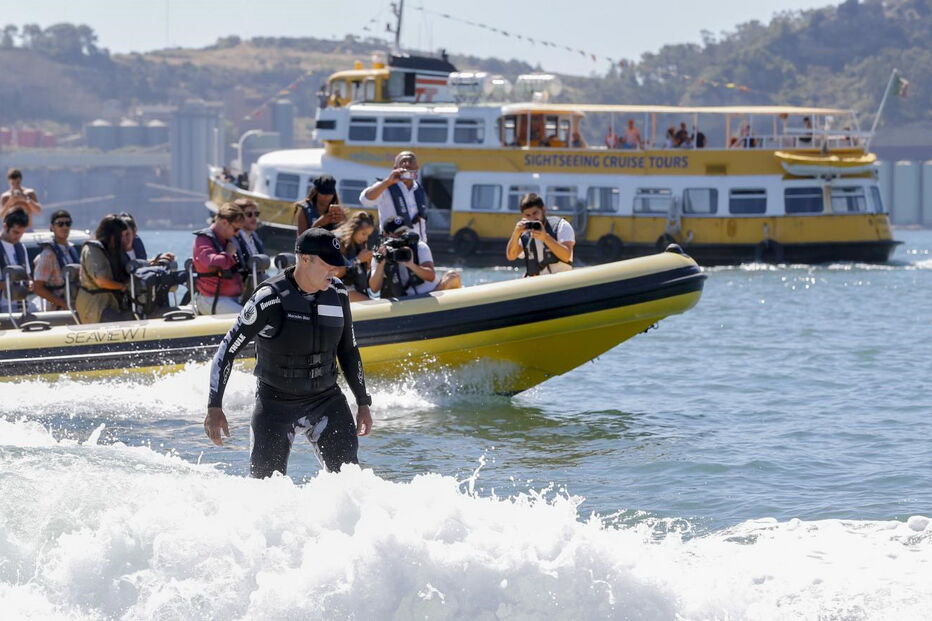 McNamara surfou onda mais longa de sempre no Rio Tejo