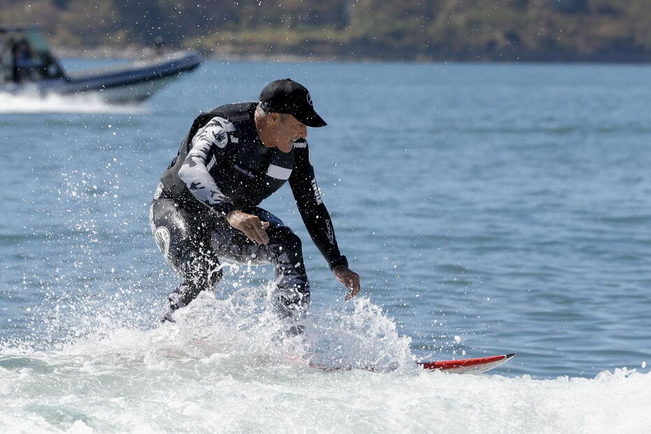 McNamara surfou onda mais longa de sempre no Rio Tejo