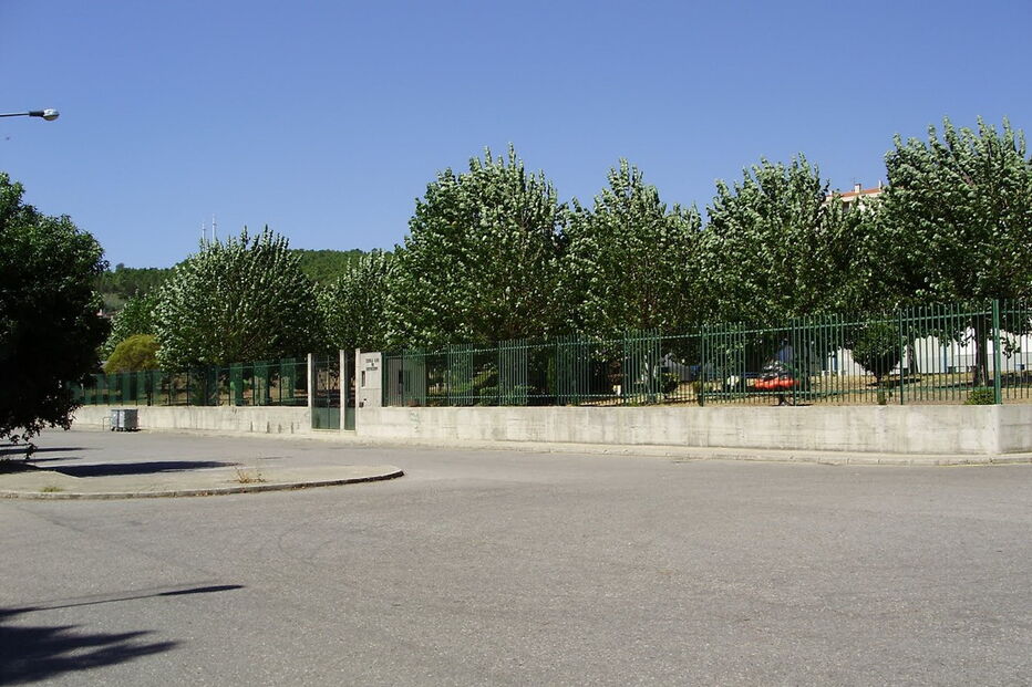 Corpo foi encontrado junto à E B 2, 3 de Tortosendo