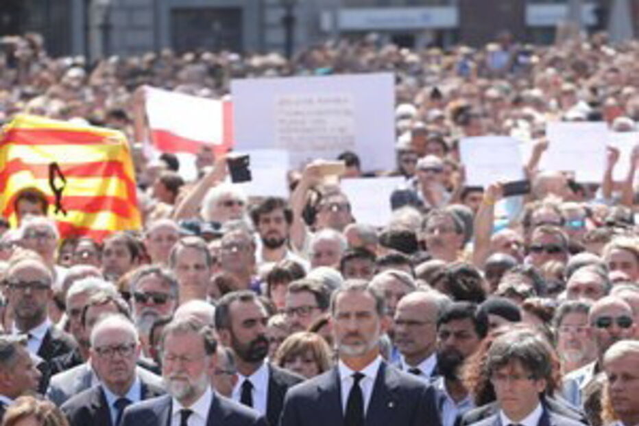 Minuto de silêncio em homenagem às vítimas de atentado em Barcelona
