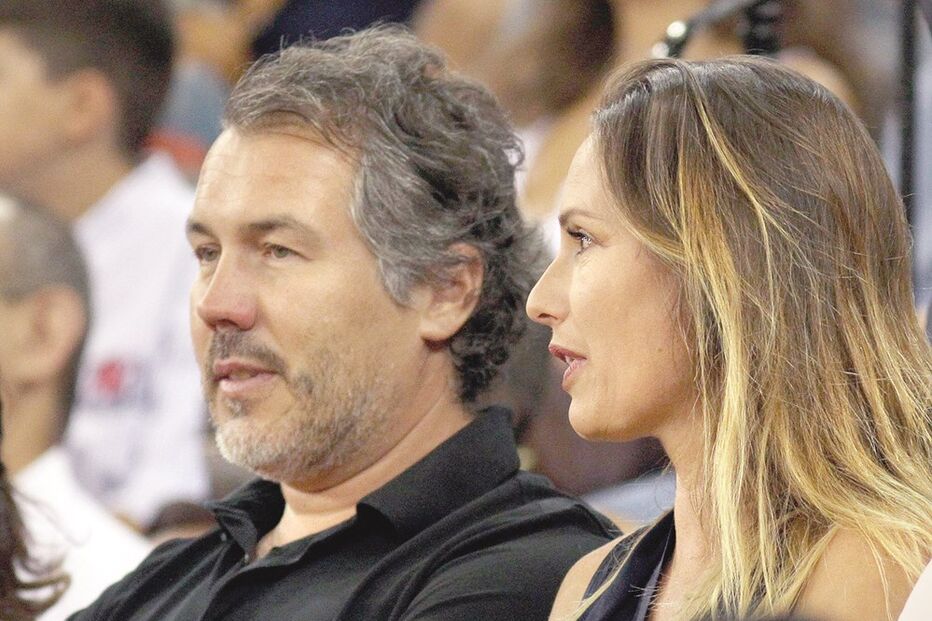 2017-08-20_00_28.47 Pedro Miguel Ramos e Fernanda Serrano juntos no aniversário da praça.jpg