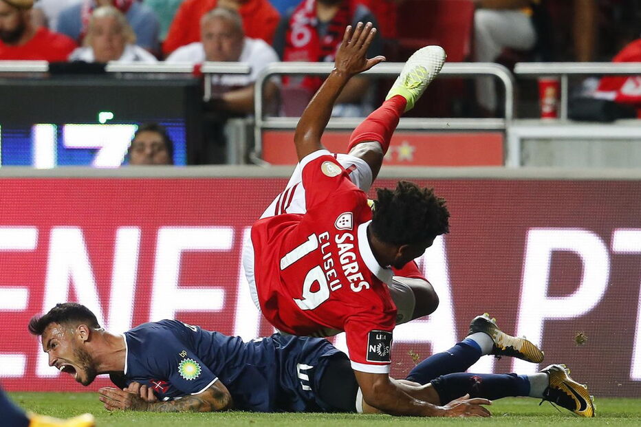 Eliseu foi protagonista de uma entrada deliberada e violenta sobre o belenense Diogo Viana