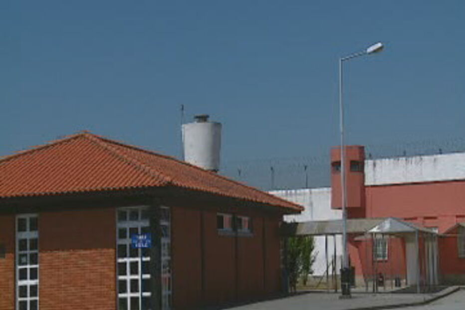 País, Matosinhos, Estabelecimento Prisional, Custoias, Porto, Direção-Geral de Reinserção e Serviços Prisionais, DGRSP, Celso Manata