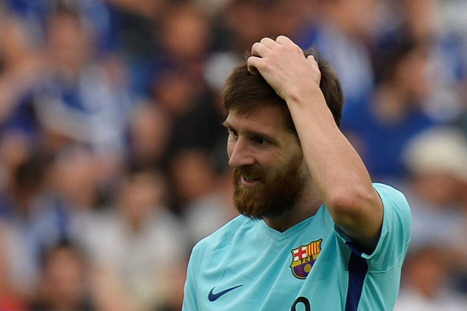 FC Barcelona venceu Alavés, por 2-0, com dois golos do argentino Lionel Messi