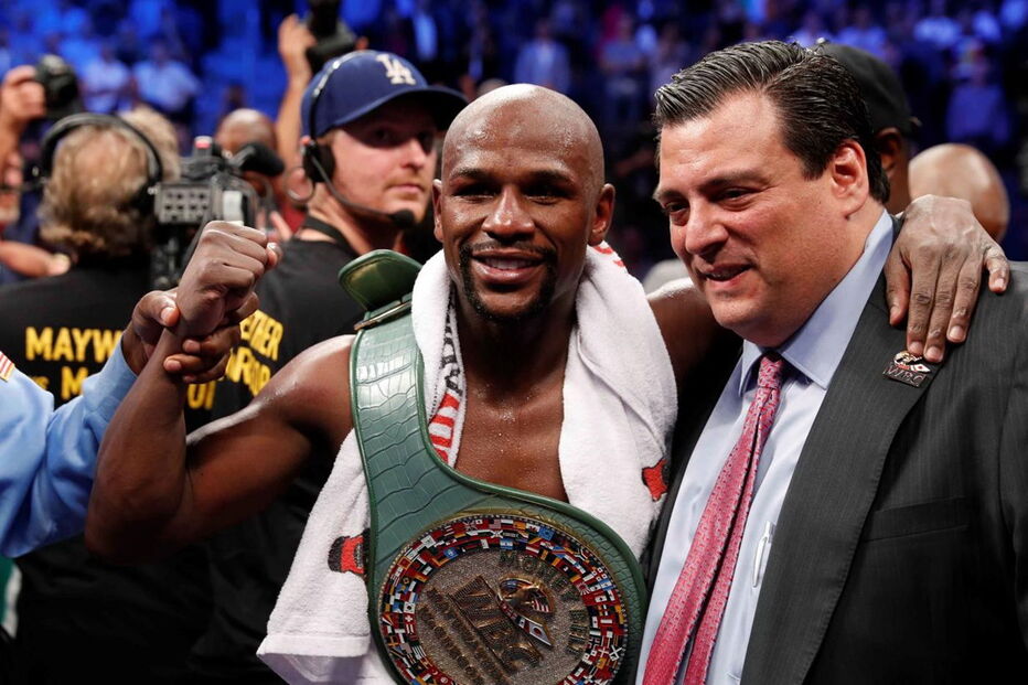 Mayweather e Conor McGregor no combate do século