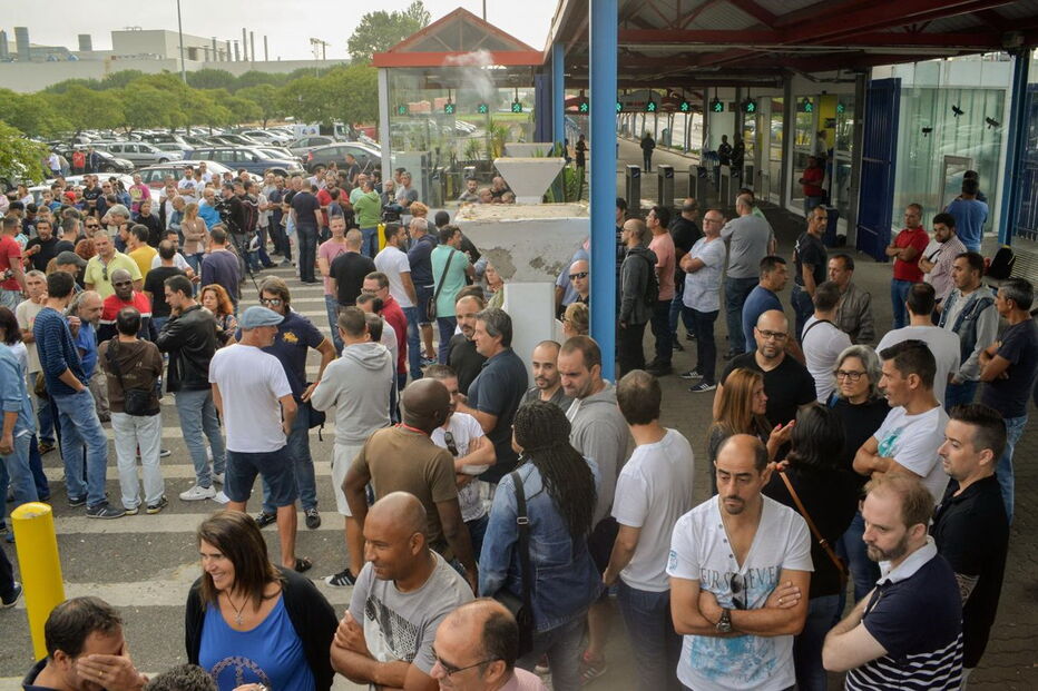 Trabalhadores em greve na Autoeuropa