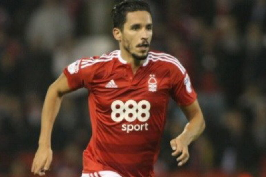  Licá deixa o Nottingham Forest