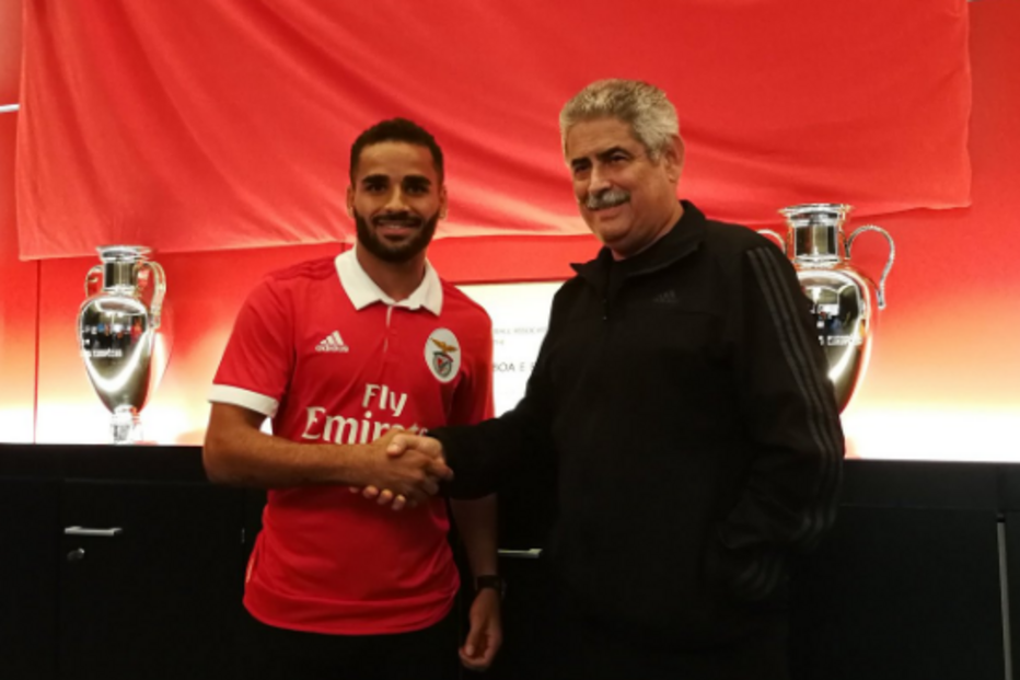 Benfica já apresentou Douglas