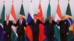 Líderes dos BRICS reúnem-se em cimeira marcada por ambições da China e Rússia