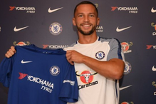 Drinkwater confirmado no Chelsea abre portas do Leicester a Adrien