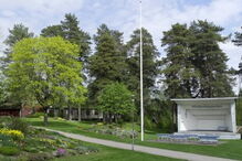 Pénis gigante foi abandonado num parque na Suíça