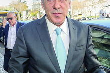 Sócrates, Departamento Central de Investigação e Ação Penal, Vivo à Telefónica, Portugal Telecom, DCIAP, Grupo Espírito Santo, Ricardo Salgado, Marquês, Zeinal Bava, Operação Marquês, PT Móveis Serviços de Telecomunicações, SGPS, José Sócrates, Rosário Teixeira, OPA, Monte Branco, Sonae, Oi, Henrique Granadeiro, GES, Banco Espírito Santo, João Galamba, Passos Coelho